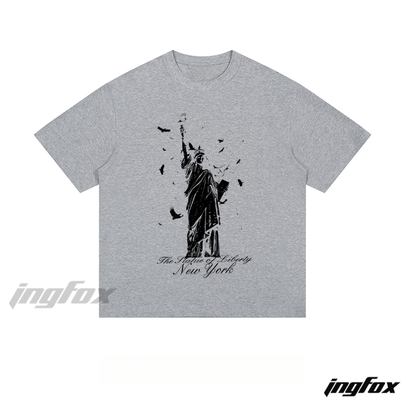Statue of Liberty Grunge Tee - Loose Fit Short Sleeve T - Shirt