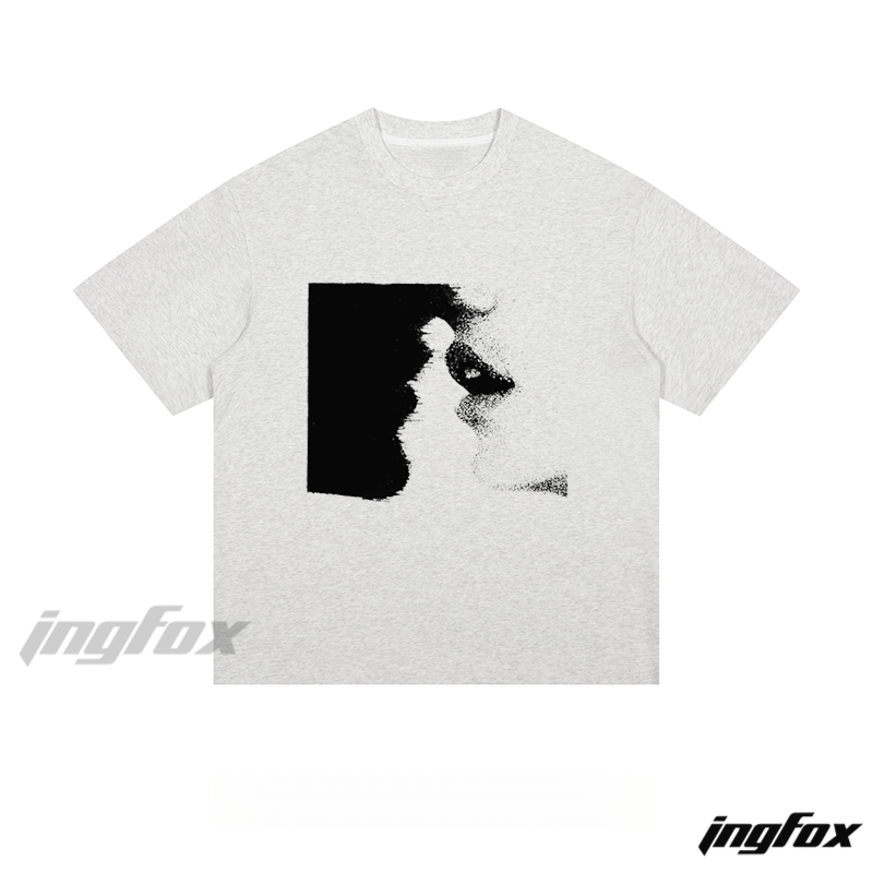 Abstract Lips Silhouette - Loose Fit Short Sleeve T-Shirt
