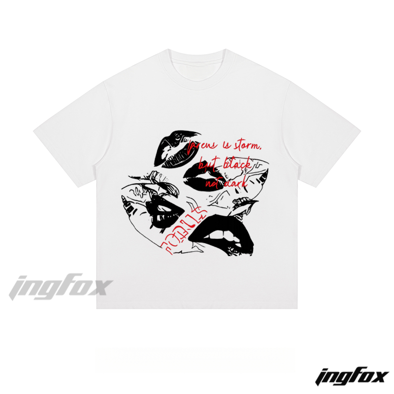 Lips & Slogan Art - Loose Fit Short Sleeve T - Shirt