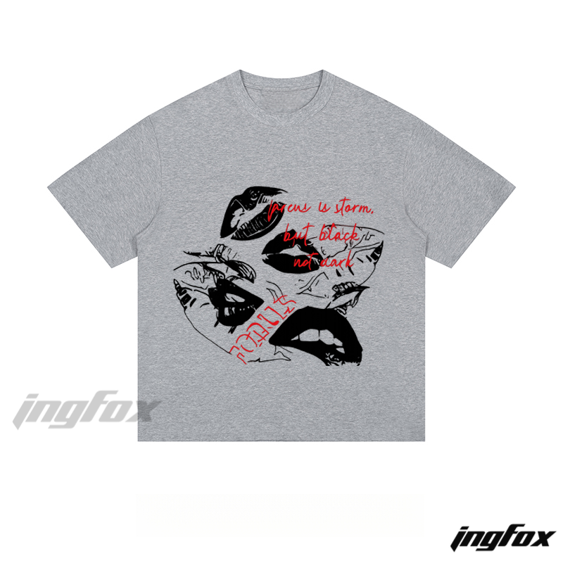 Lips & Slogan Art - Loose Fit Short Sleeve T - Shirt