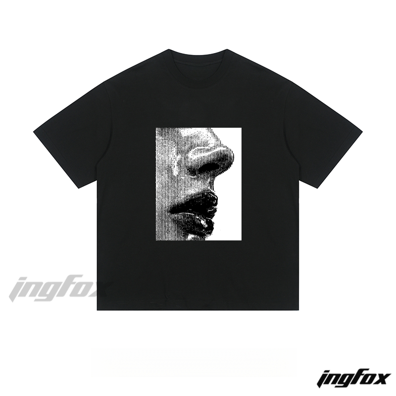 Pixelated Lips & Nose - Loose Fit Short Sleeve T-Shirt