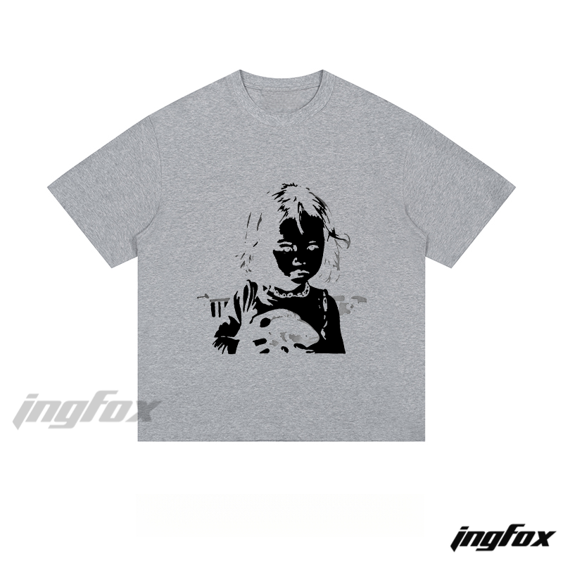 Artistic Child Silhouette Graphic - Loose Fit Short Sleeve T-Shirt