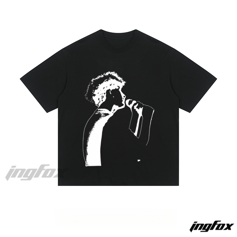 Singer Silhouette - Loose Fit Short Sleeve T - Shirt