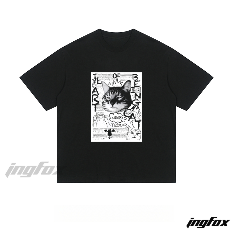 Cat-Themed Collage "THE ART OF BEING A CAT" - Loose Fit Short Sleeve T-Shirt
